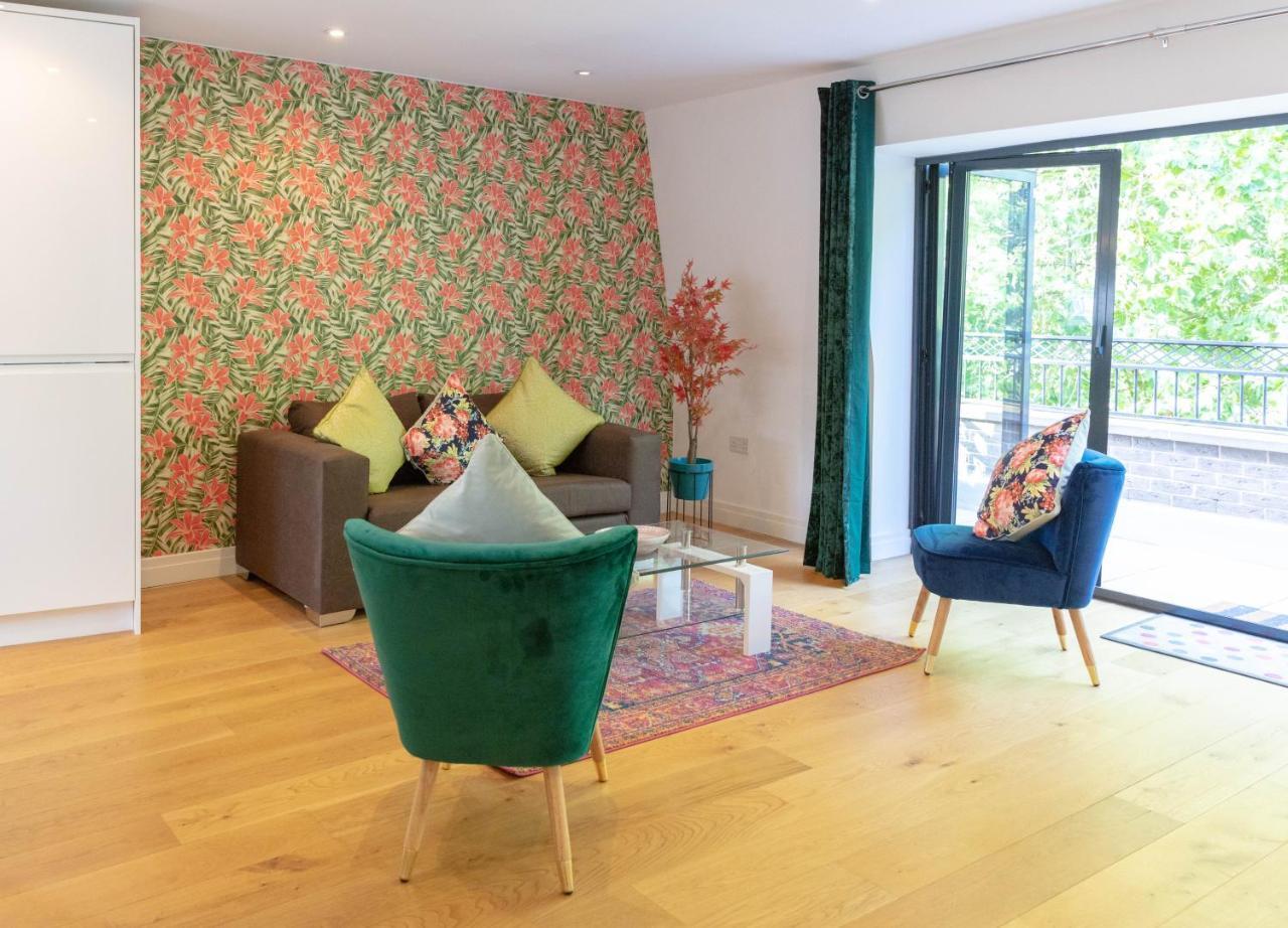 Penthouse 5 Mins Walk To Centre & Colleges With Terrace & Sleeps 6 Cambridge (Cambridgeshire)