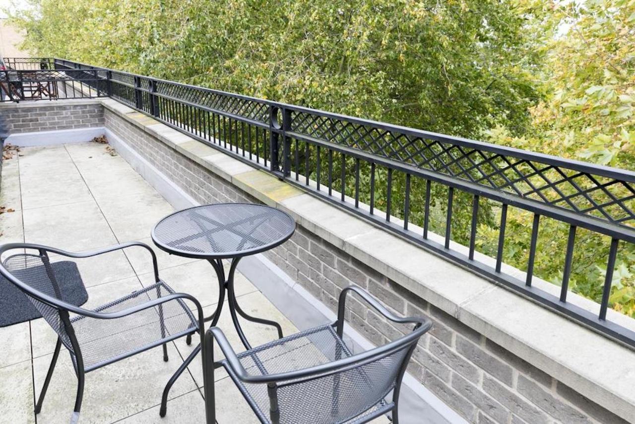 Apartment Penthouse 5 Mins Walk To Centre & Colleges With Terrace & Sleeps 6